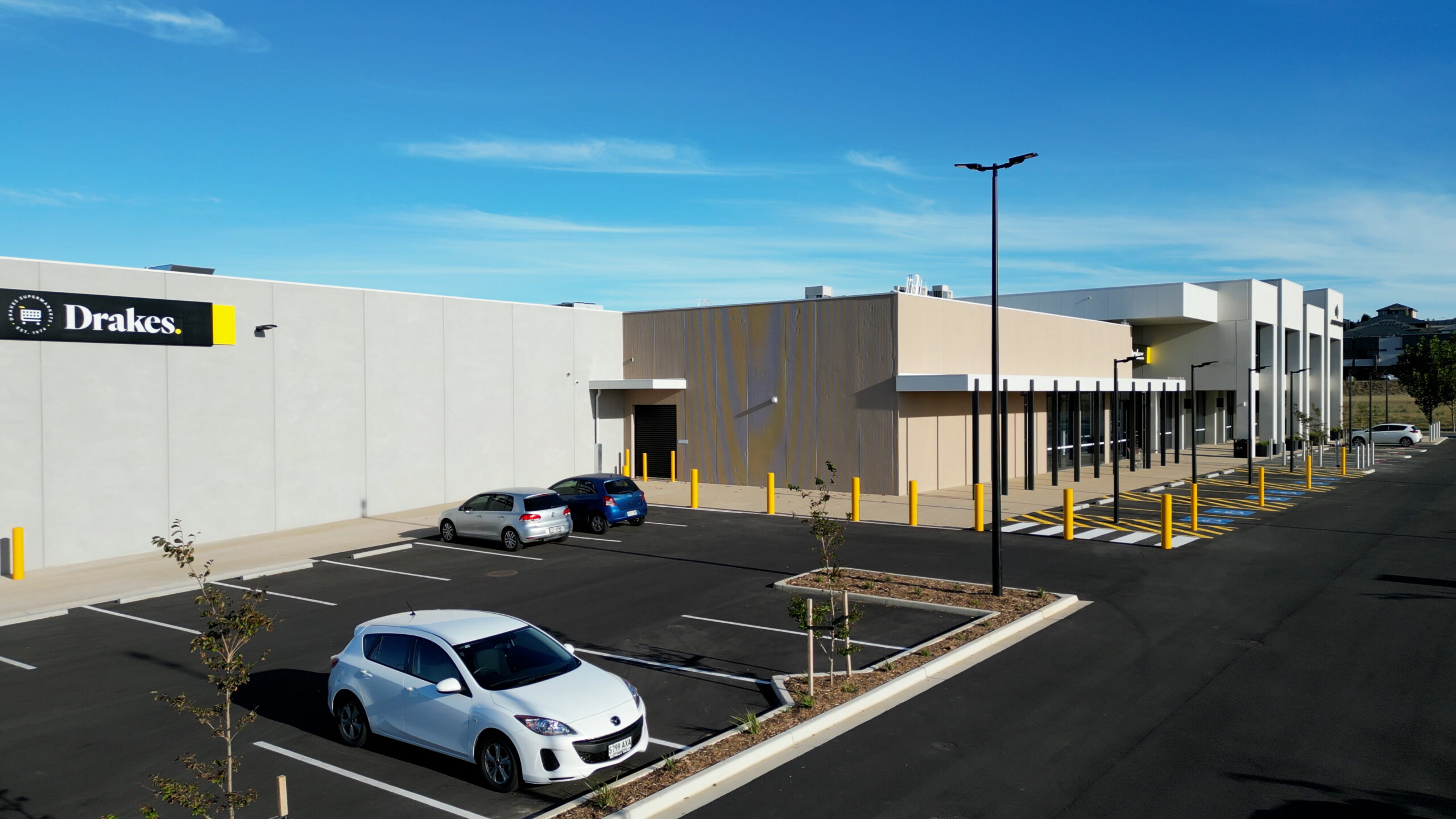 Aston Hills Shopping Centre ECOTONE